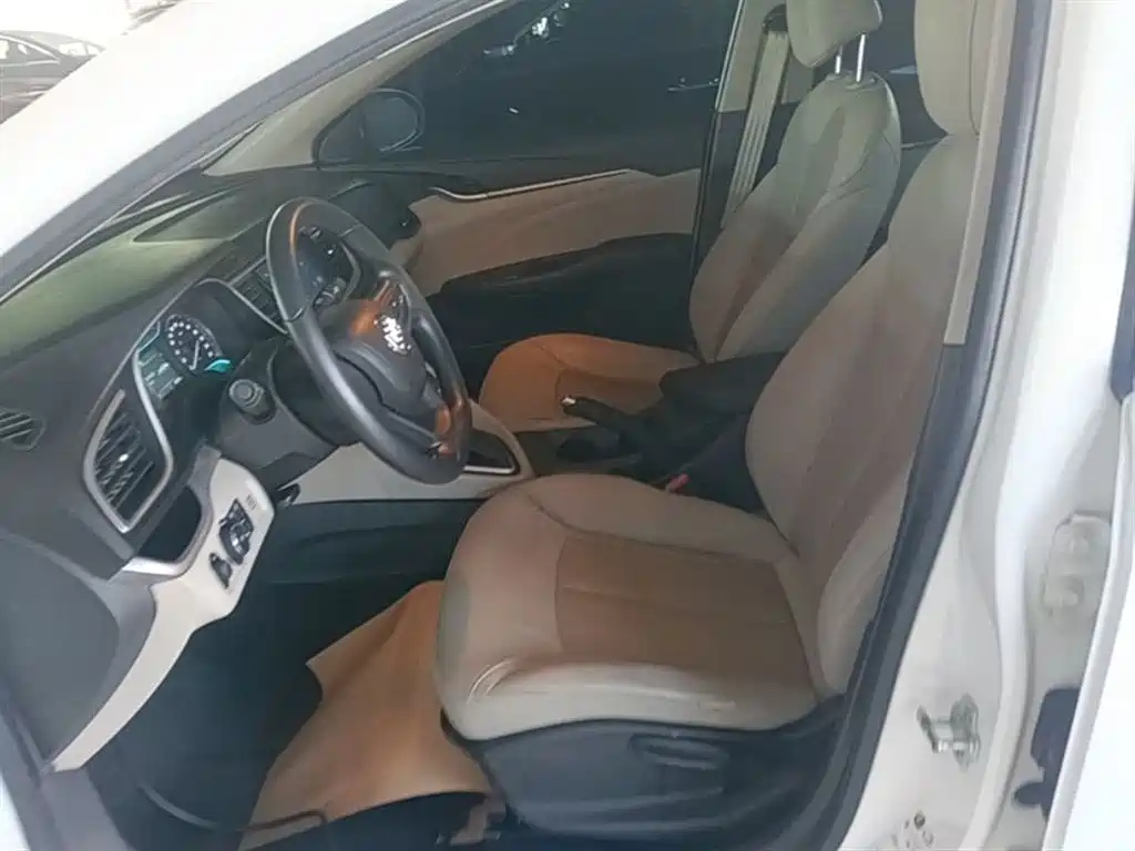 Buick Excelle 2017 15N Automatic Elite фото 15