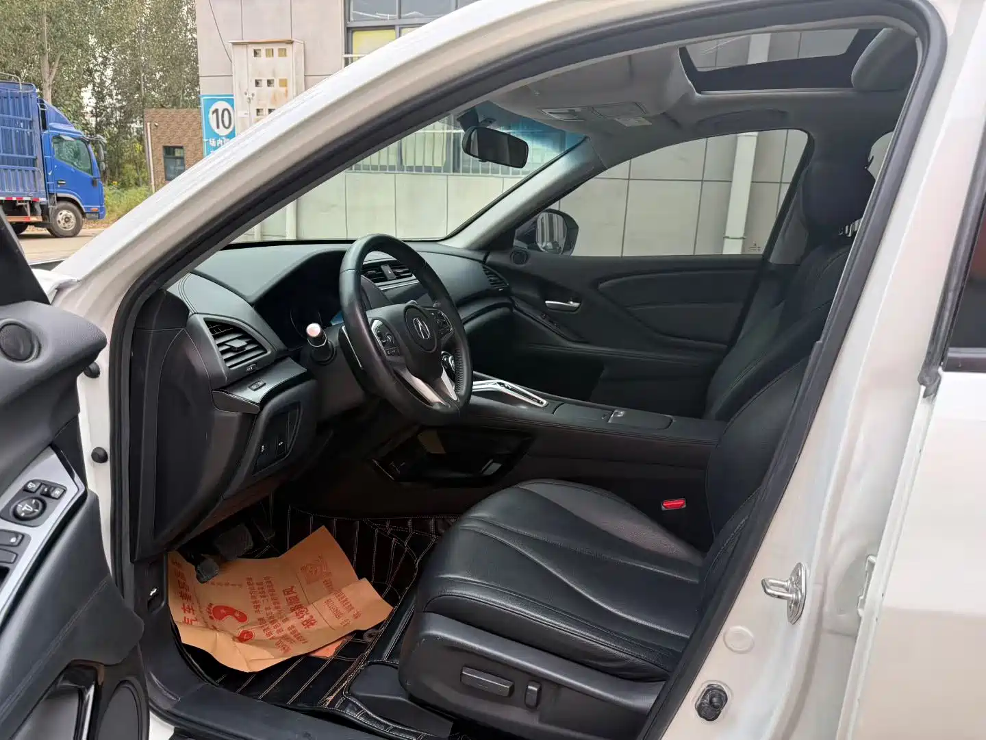 Фото 3 - Acura CDX