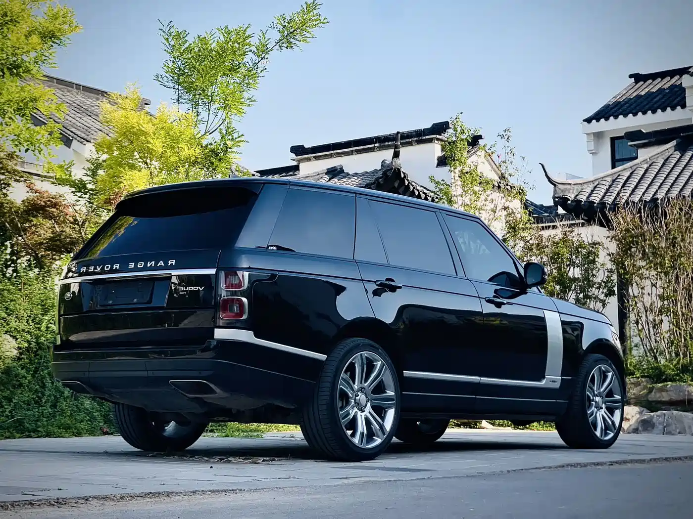LAND ROVER RANGE ROVER