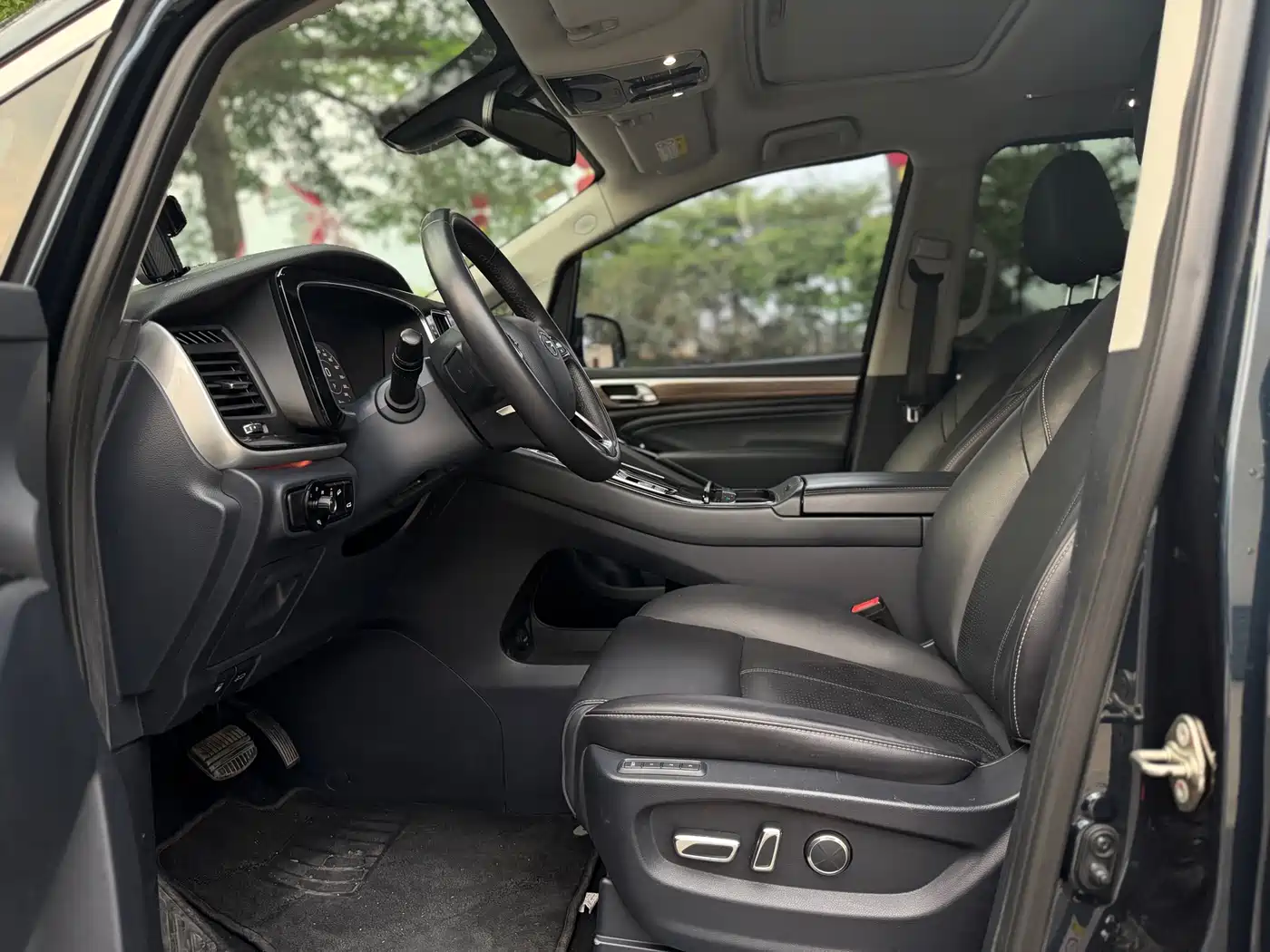 GAC Trumpchi Trumpchi M8 2021 Master Series 390T Prestige Edition фото 8
