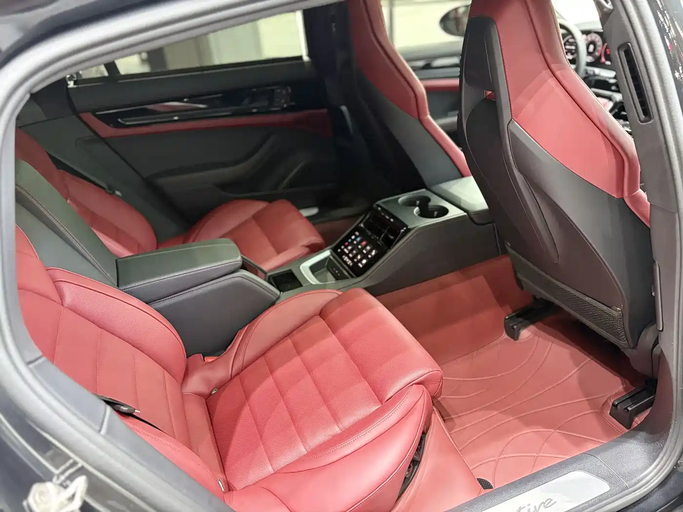 Porsche Panamera 2024 Panamera Executive Long Wheelbase 2.9T фото 11