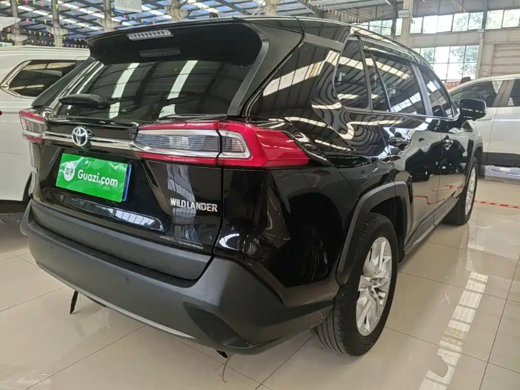 Toyota Wildlander 2023 2022 Facelift 2.0L CVT 2WD Leading Edition