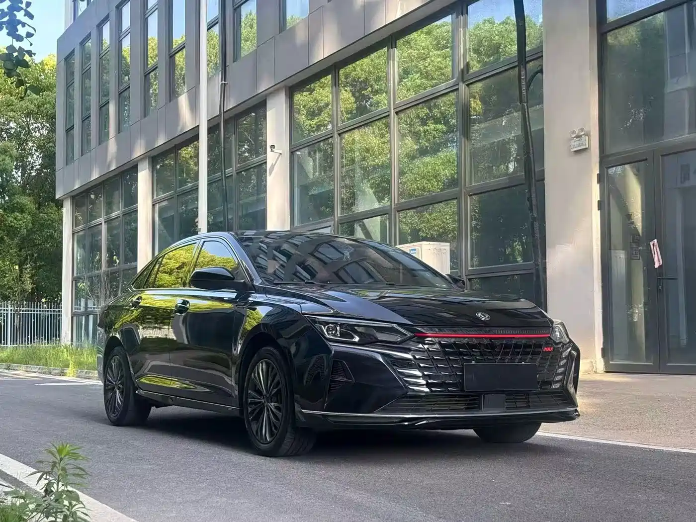Dongfeng Aeolus Yixuan MAX 2022 2021 1.5T Dark Night Edge