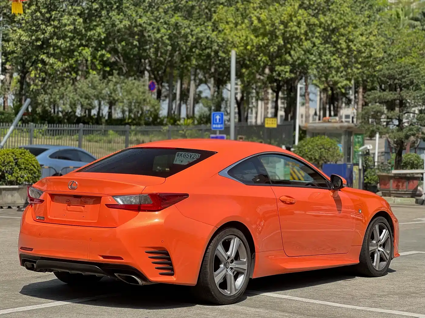 Lexus RC 2016 200t F SPORT Edition фото 5