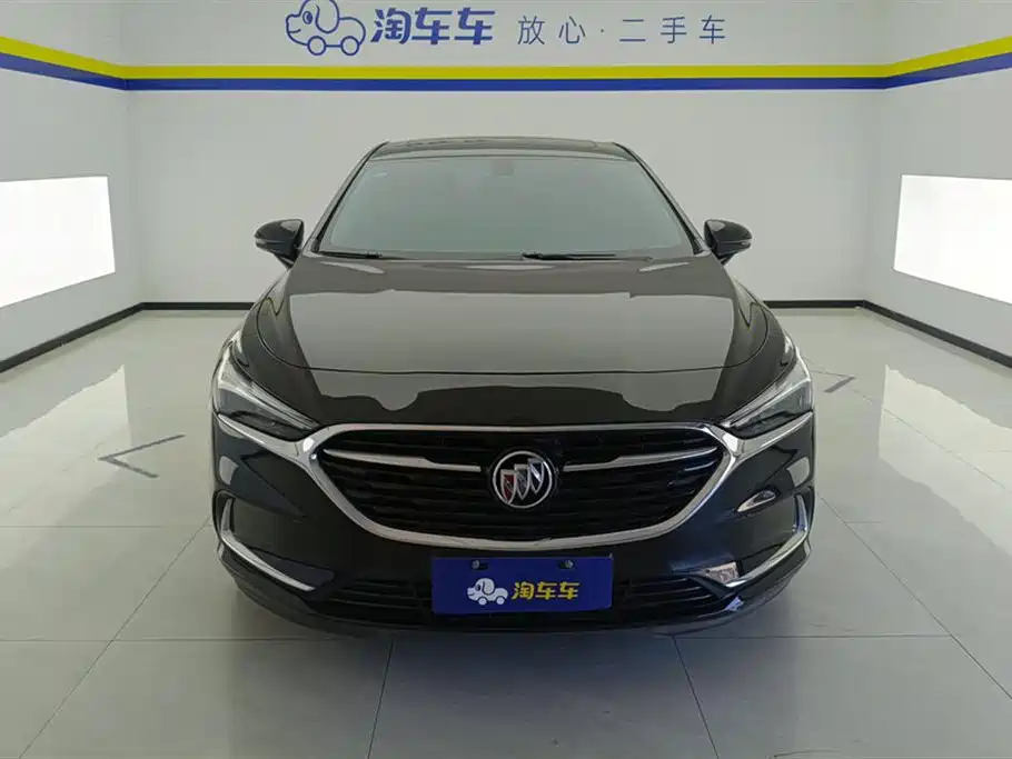 BUICK LACROSSE