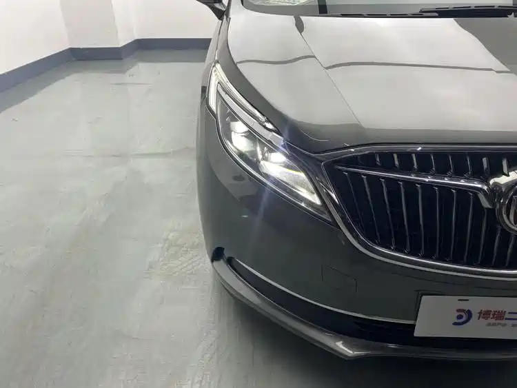 Buick GL8 2017 ES 28T Premium China V фото 20