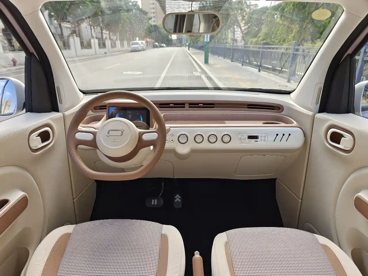 BESTUNE PENTIUM PONY