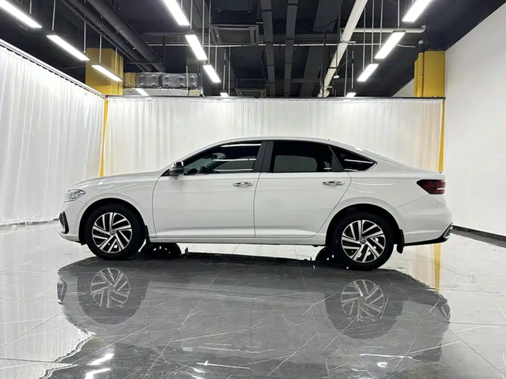 Volkswagen Lavida, миниатюра 3