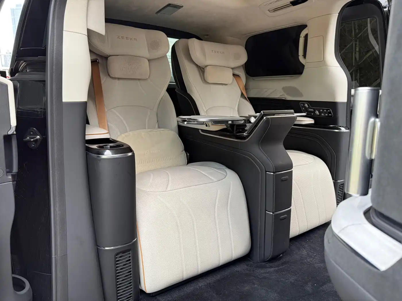 ZEEKR EXTREME KRYPTON 009