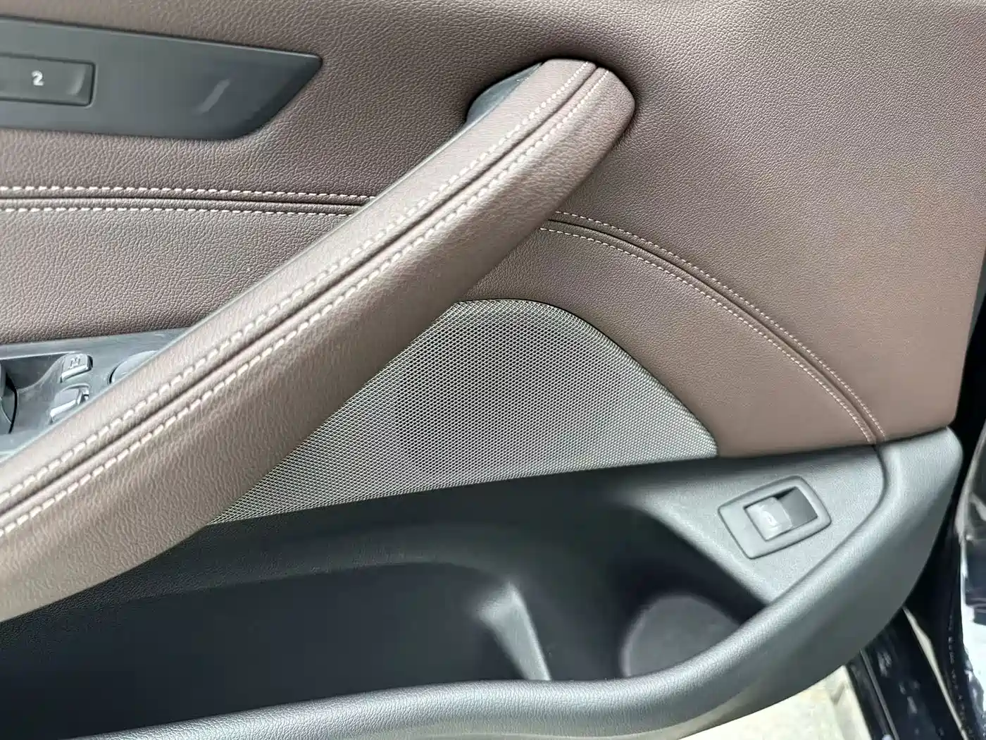 BMW 5 Series, миниатюра 19