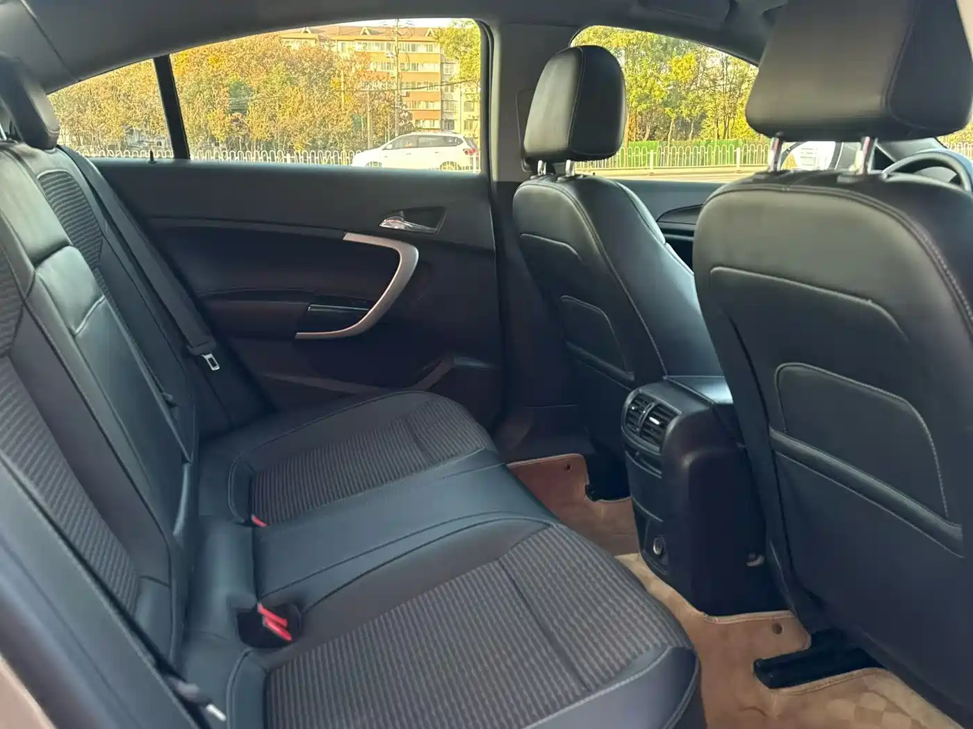 Buick Regal 2015 1.6T Leading Tech Edition фото 7