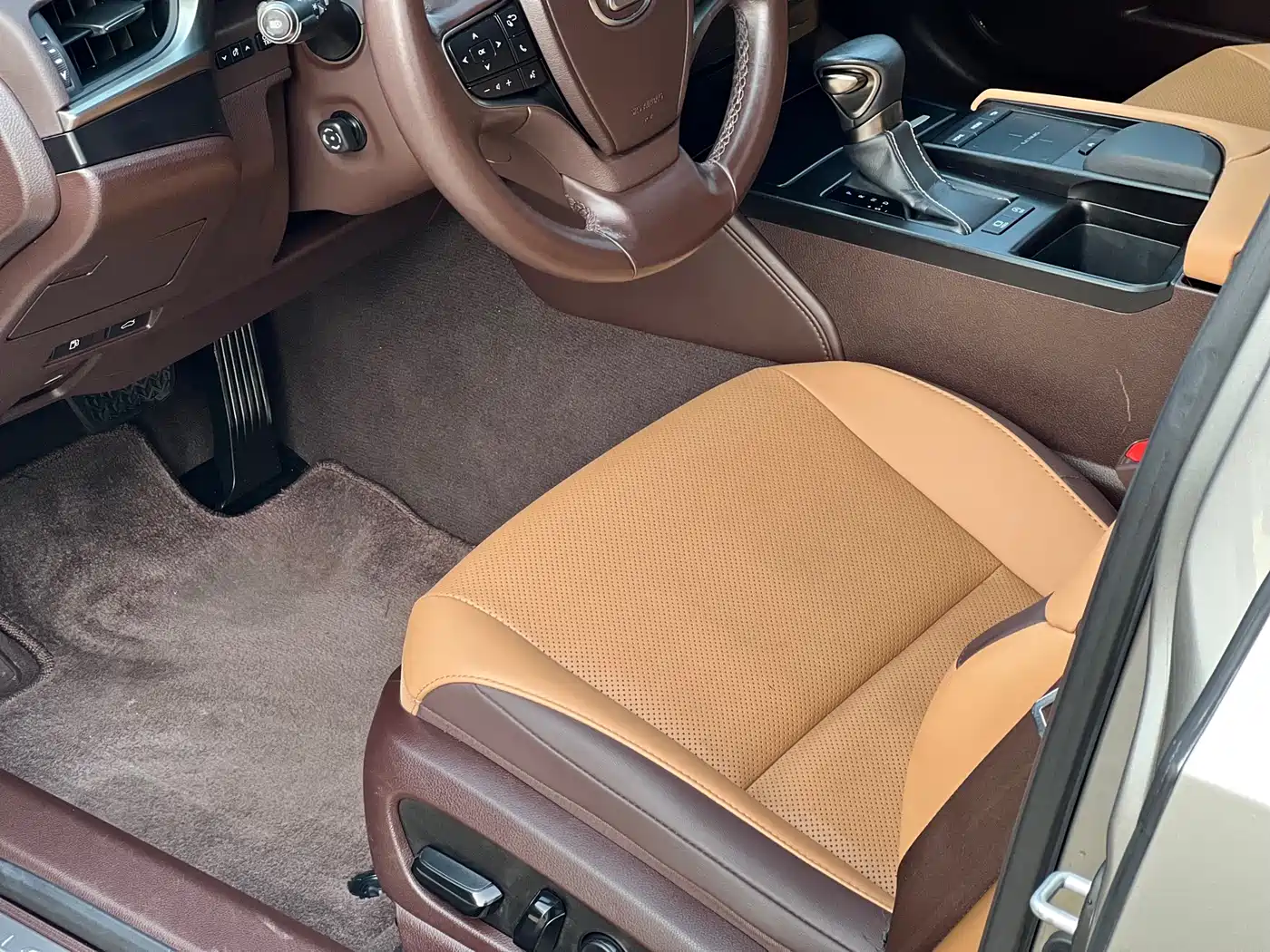 Lexus ES 2018 260 Excellence Edition China V фото 11