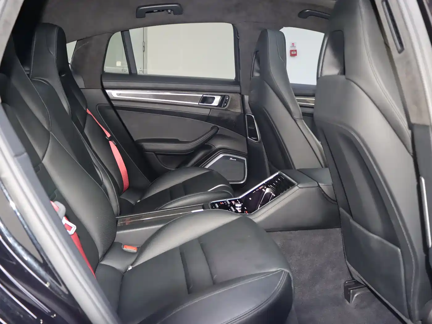 Porsche Panamera 2017 Panamera 3.0T фото 17