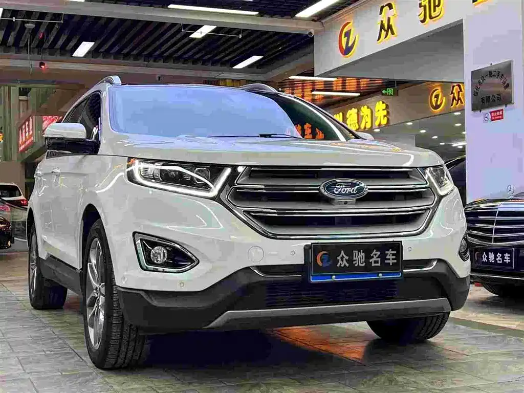 Фото 1 - Ford Edge