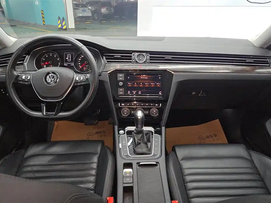 Volkswagen Magotan 2019 330TSI DSG Luxury Class China VI фото 12