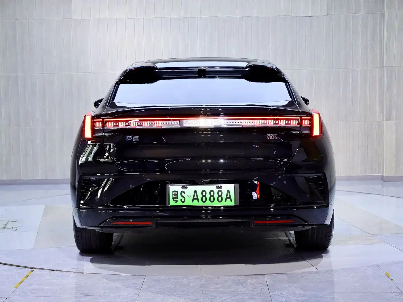 ZEEKR EXTREME KRYPTON 001