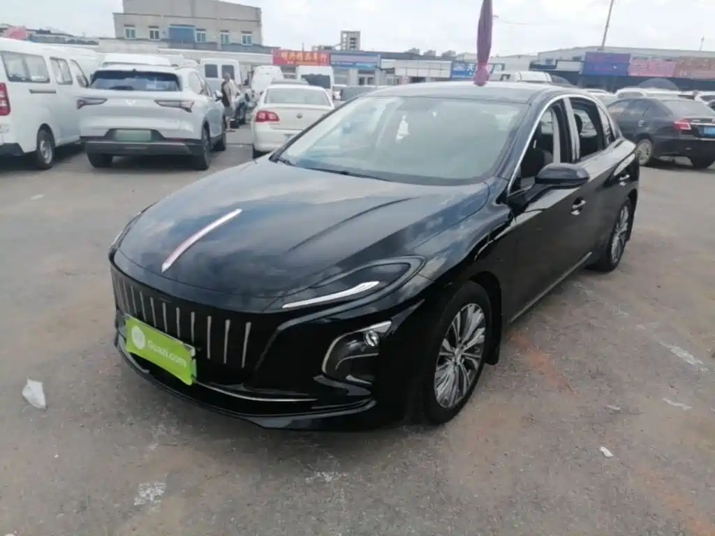 Hongqi E-QM5 2022