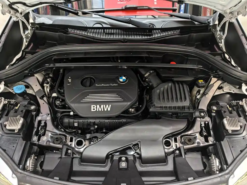Фото 22 - BMW X1