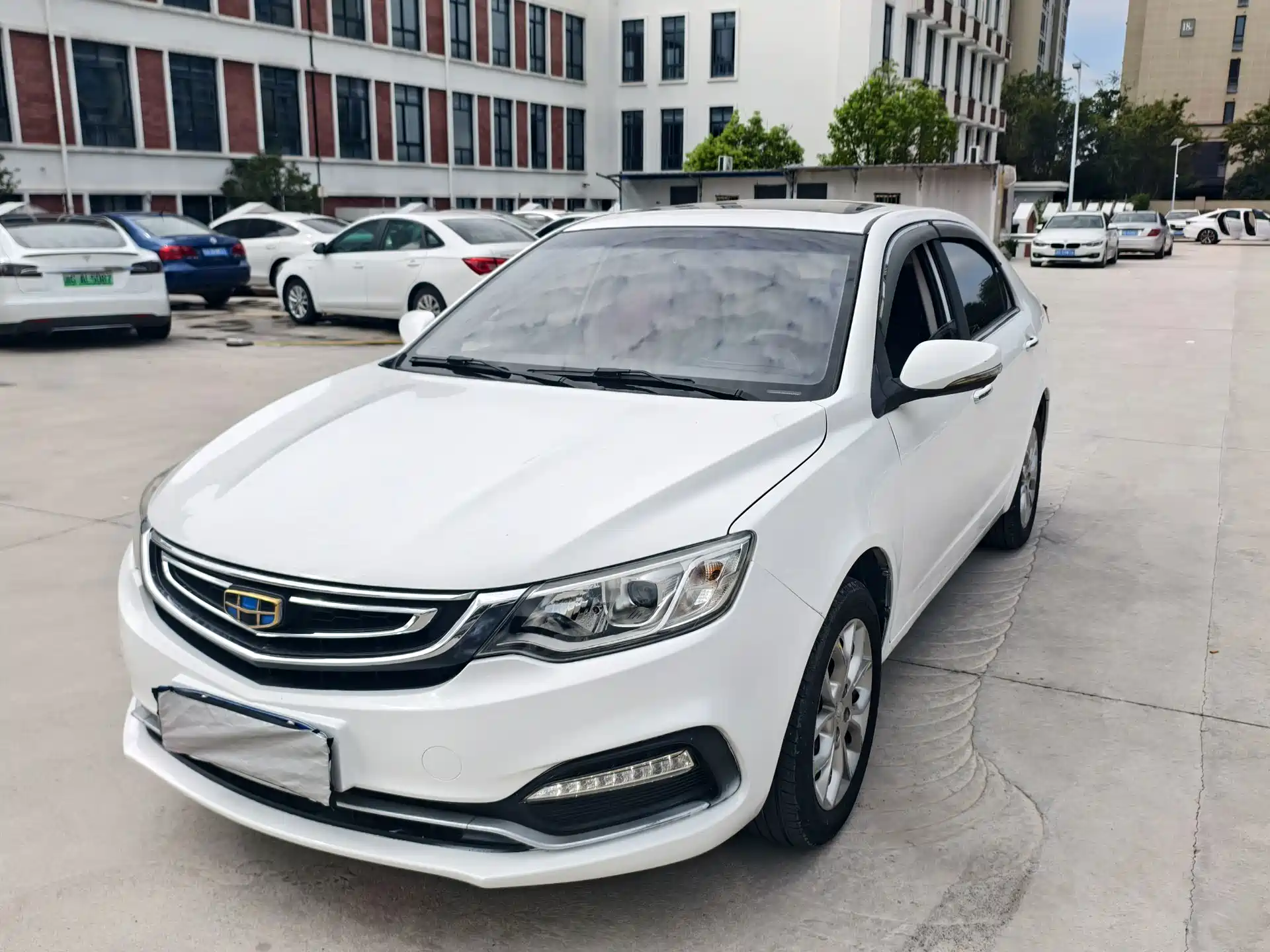 Фото 1 - Geely Vision