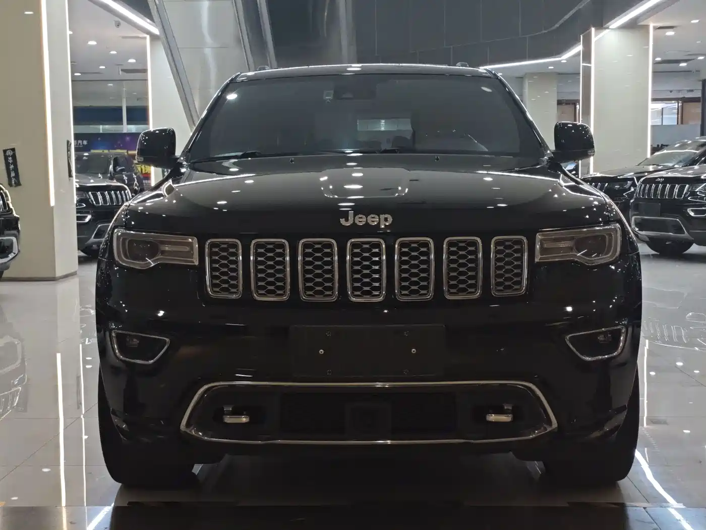 Jeep Grand Cherokee (Import) 2019 2017 3.6L Luxury Navigation Edition