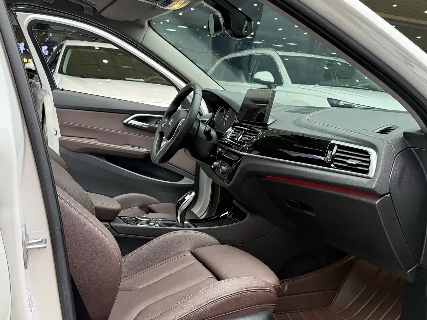 BMW 1 Series 2022 125i M Sport Shadow Edition фото 12