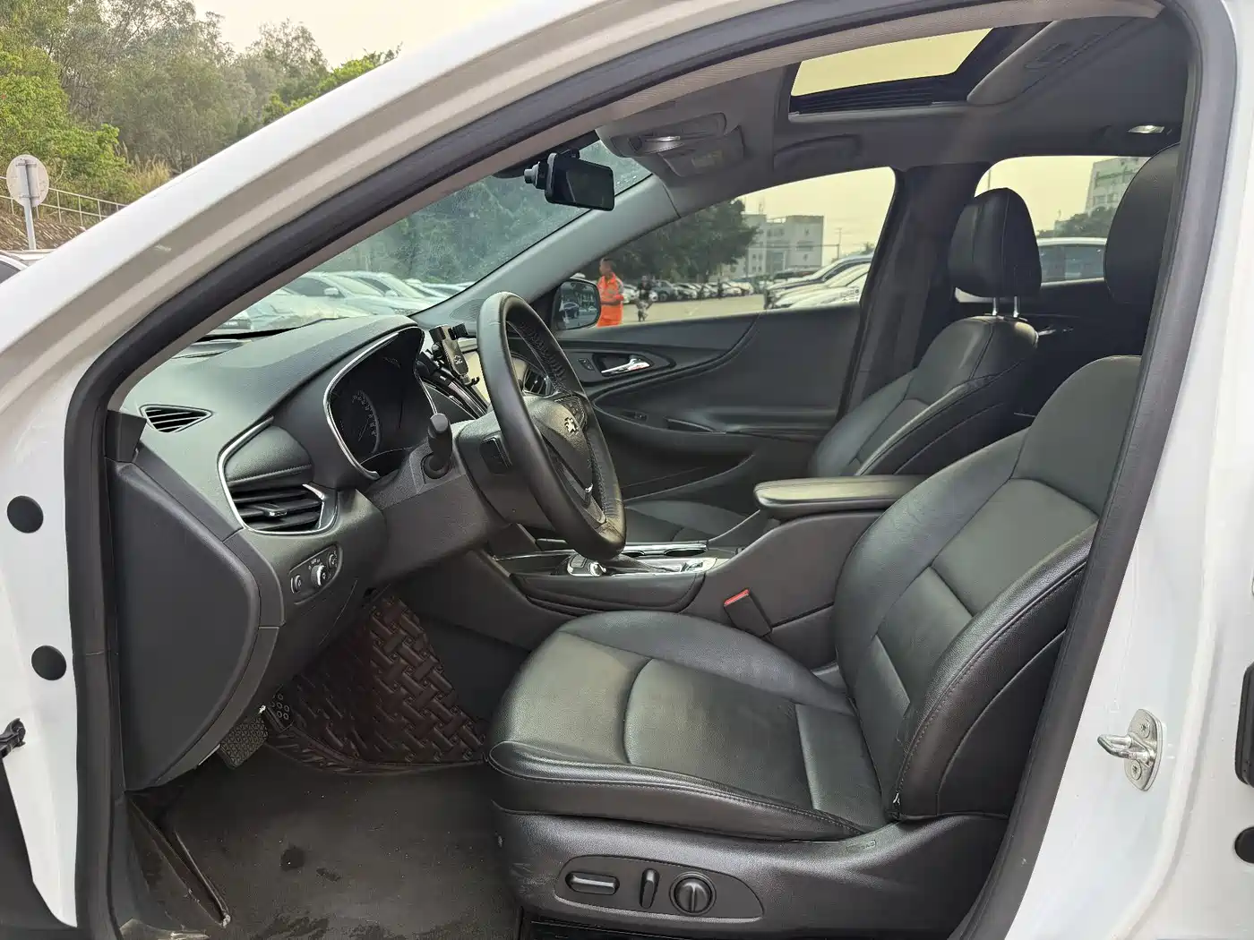 Chevrolet Malibu XL 2017 1.5T Auto Enjoyment Edition фото 9