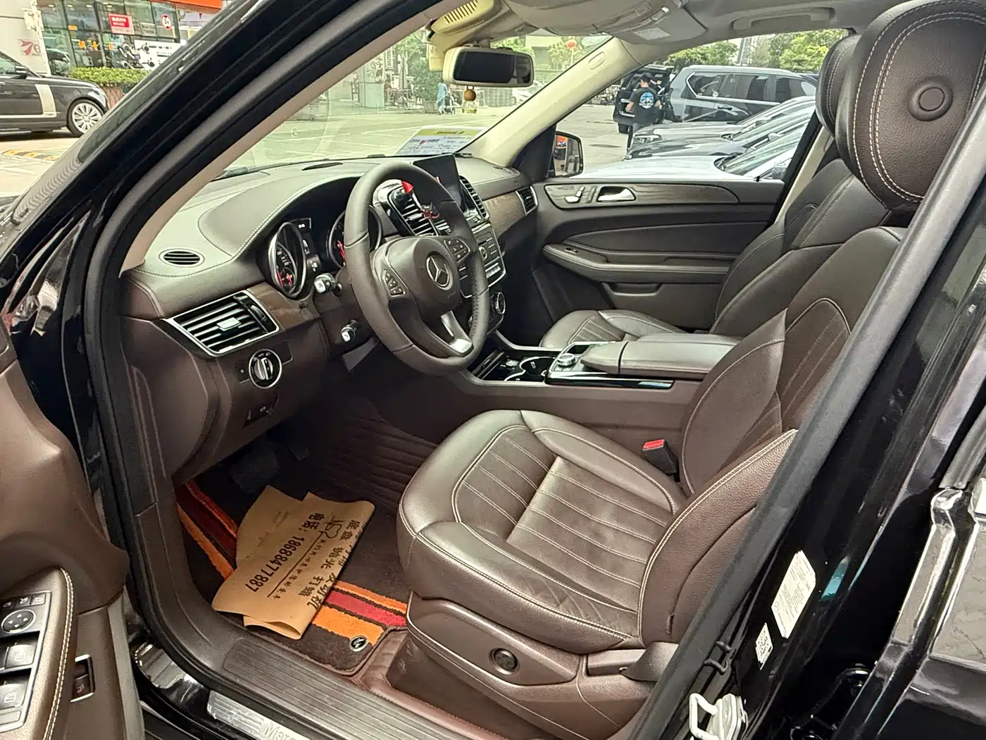 Mercedes-Benz GLE 2017 GLE 320 4MATIC Luxury фото 4