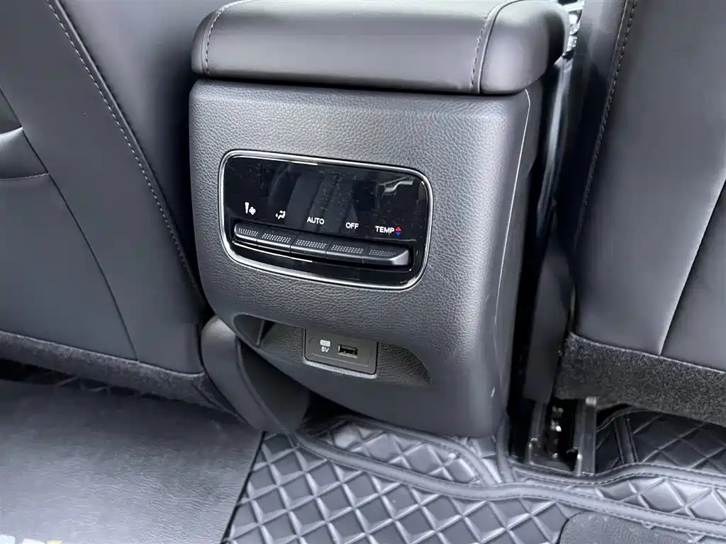 GAC Trumpchi Trumpchi M6 2025 Basic Model фото 27