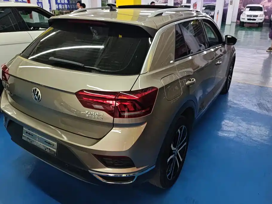 Фото 3 - Volkswagen T-ROC