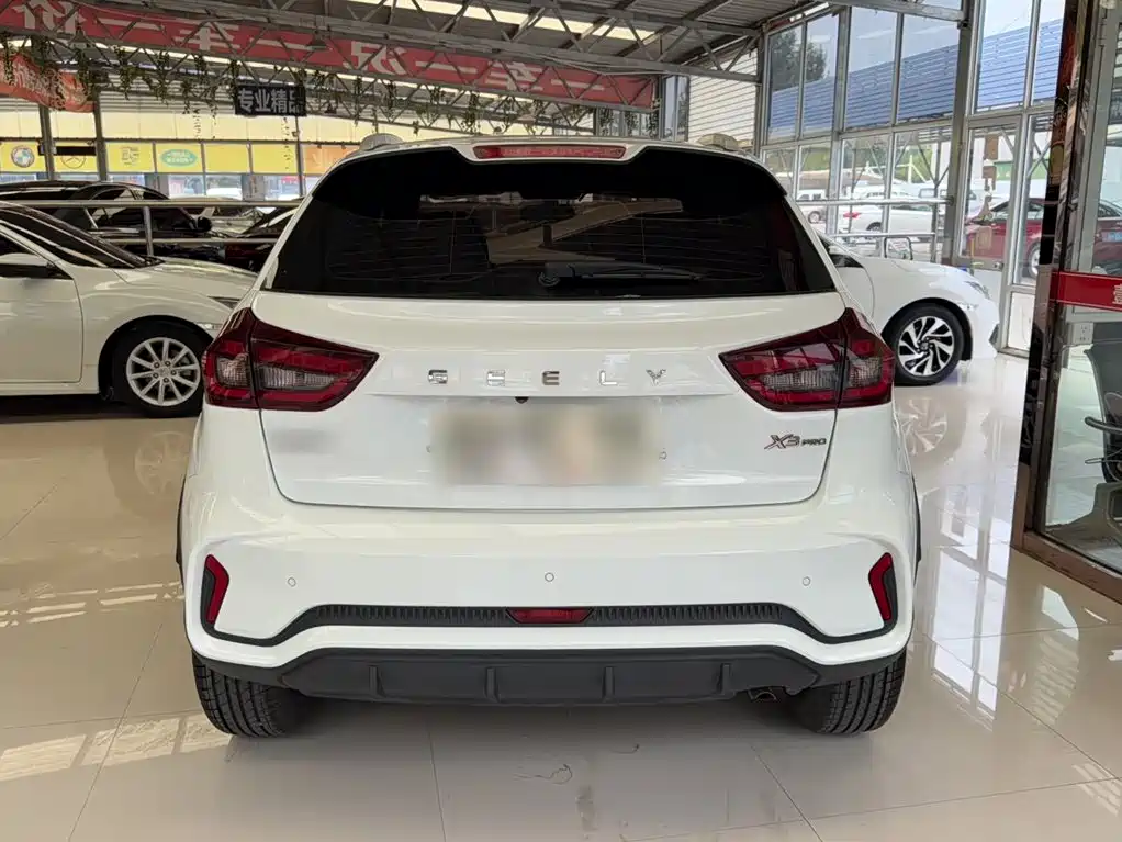 Geely Vision X3 2022 2021 PRO 1.5L CVT Premium
