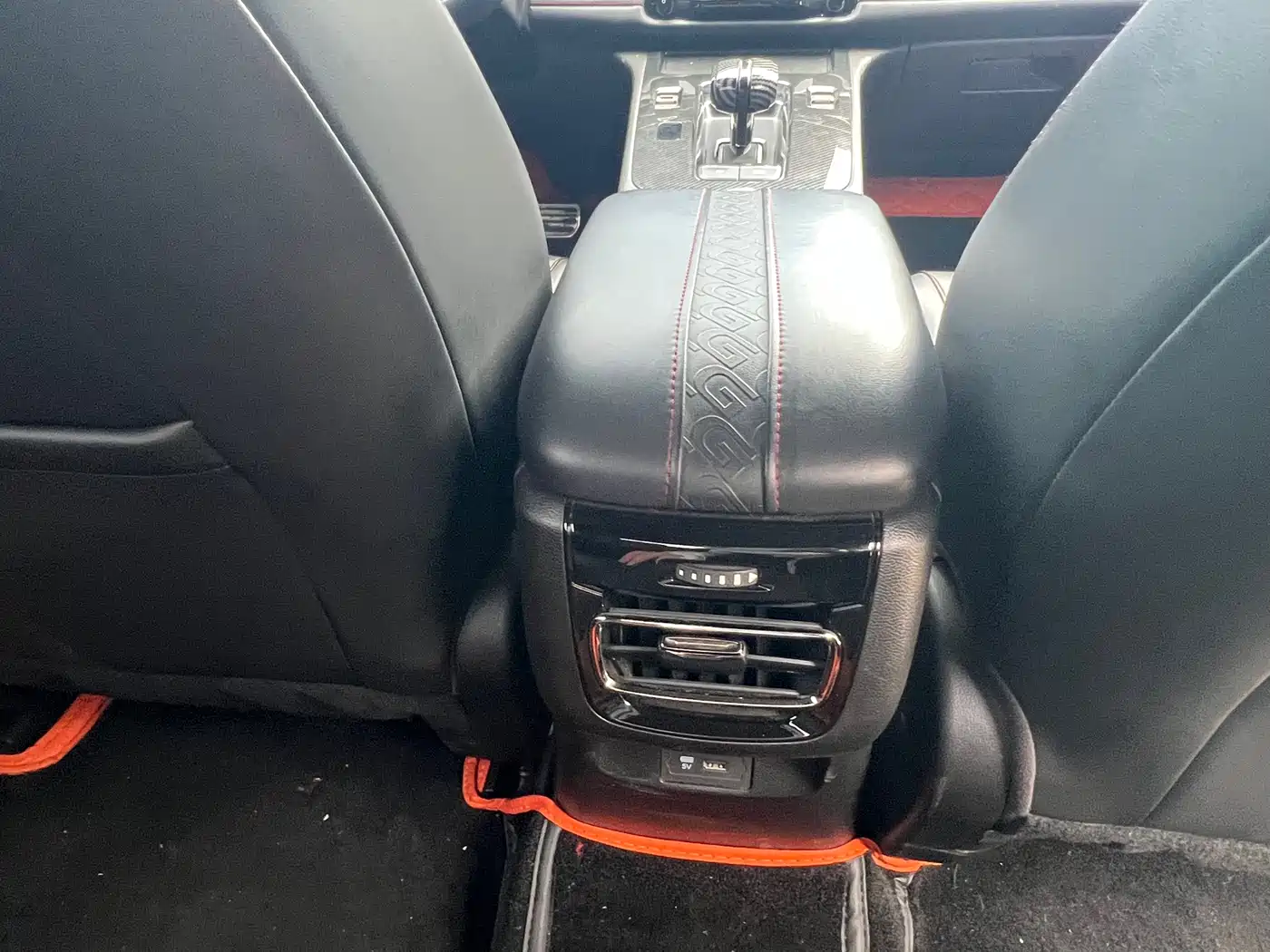 GAC Trumpchi Trumpchi Emkoo 2021 270T DCT J10 Sprinter Edition фото 8