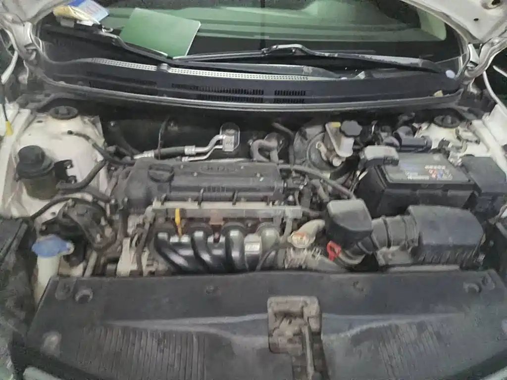Kia K2 2013 2012 Hatchback 1.6L AT Premium Commemorative Edition