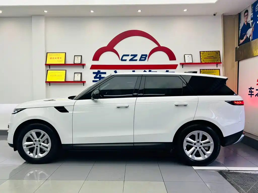 صورة 4 - Land Rover Range Rover Sport