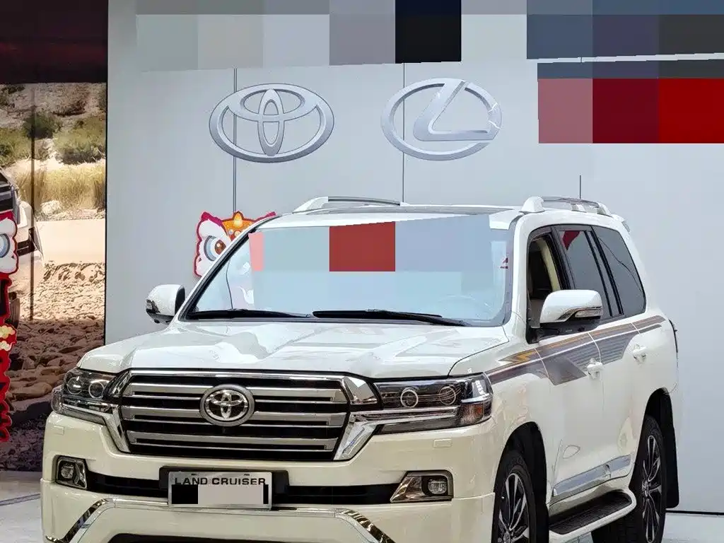 Toyota Land Cruiser (Import) 2017 2015 4.0L V6 Middle East Low Configuration Edition