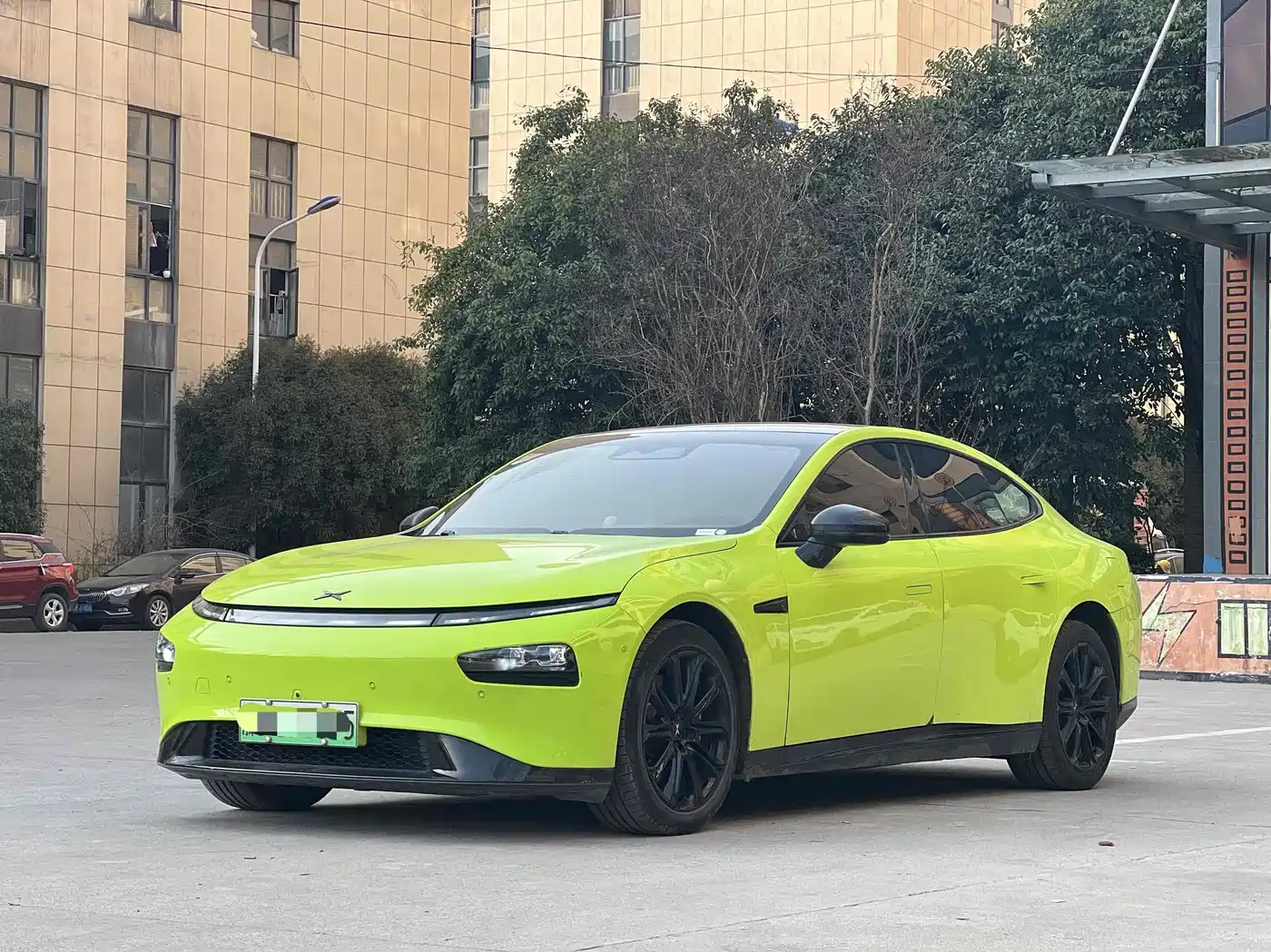 Фото 3 - XPeng P7