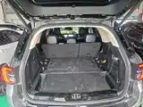 Photo 11 - Ford Explorer