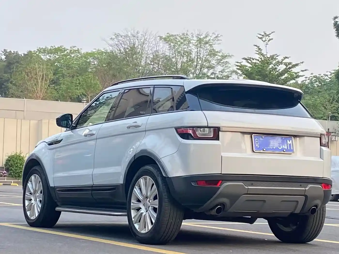 Land Rover Range Rover Evoque 2016 2.0T SE ZhiYao фото 4