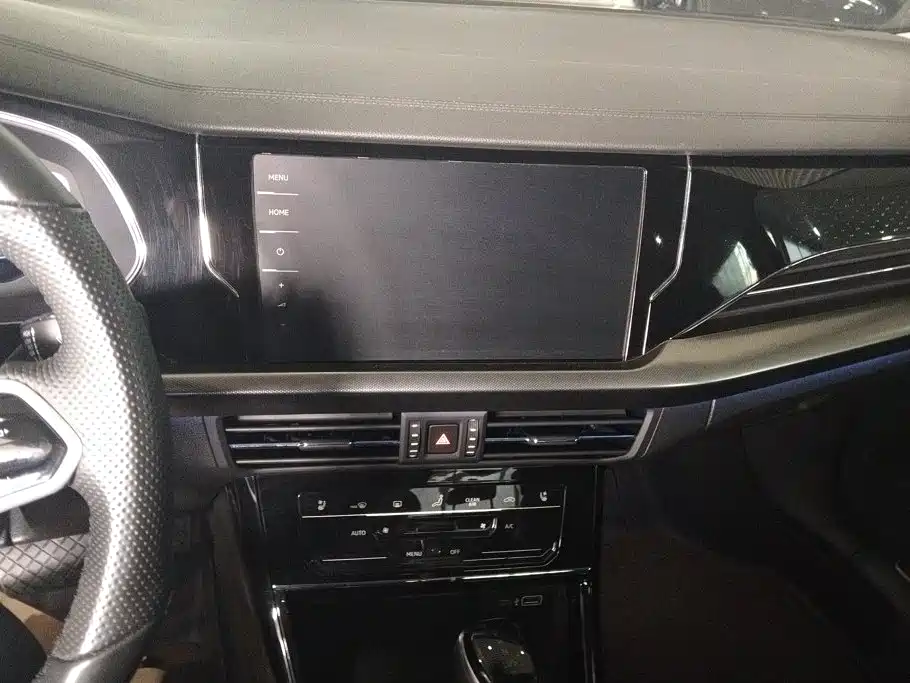 Фото 13 - Volkswagen Passat