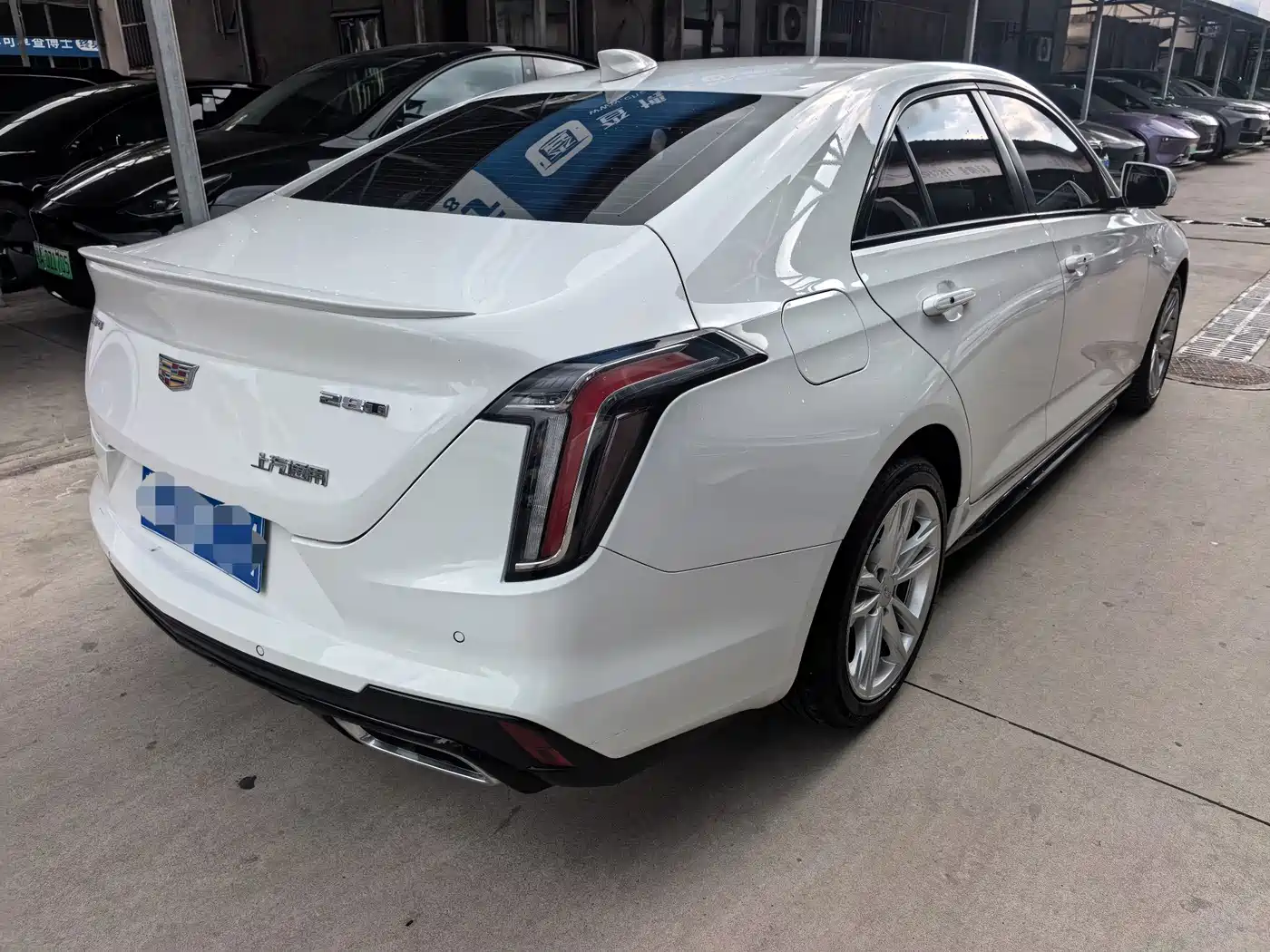 Cadillac CT4 2022 2021 28T Fashion Edition