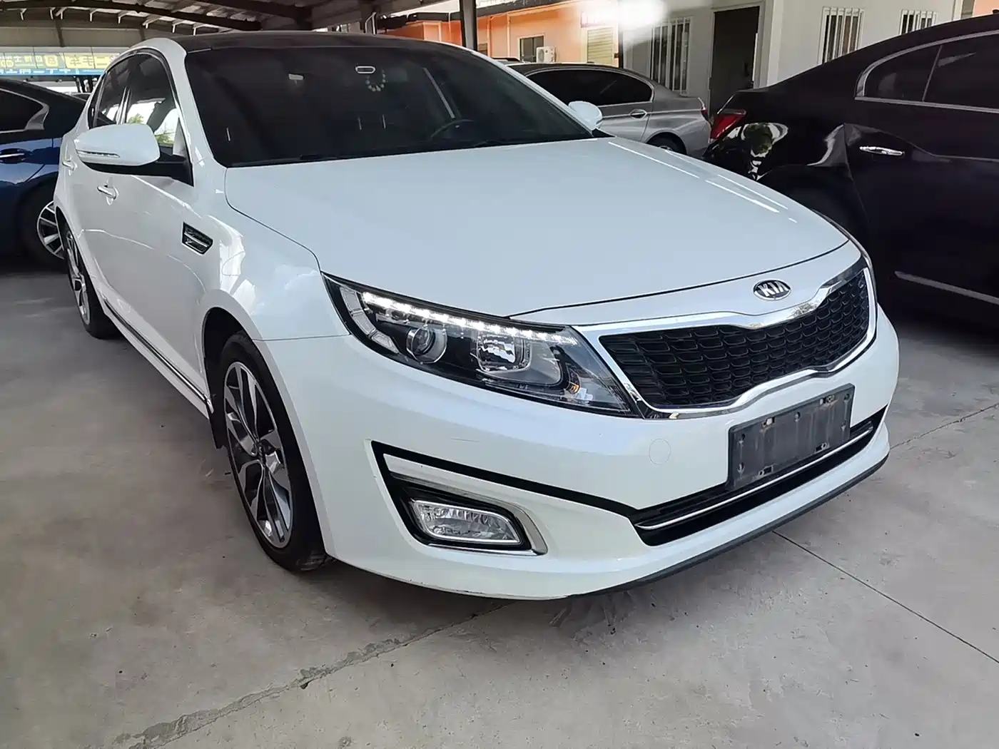 Kia K5 2015 2015 2.0L Automatic GLS