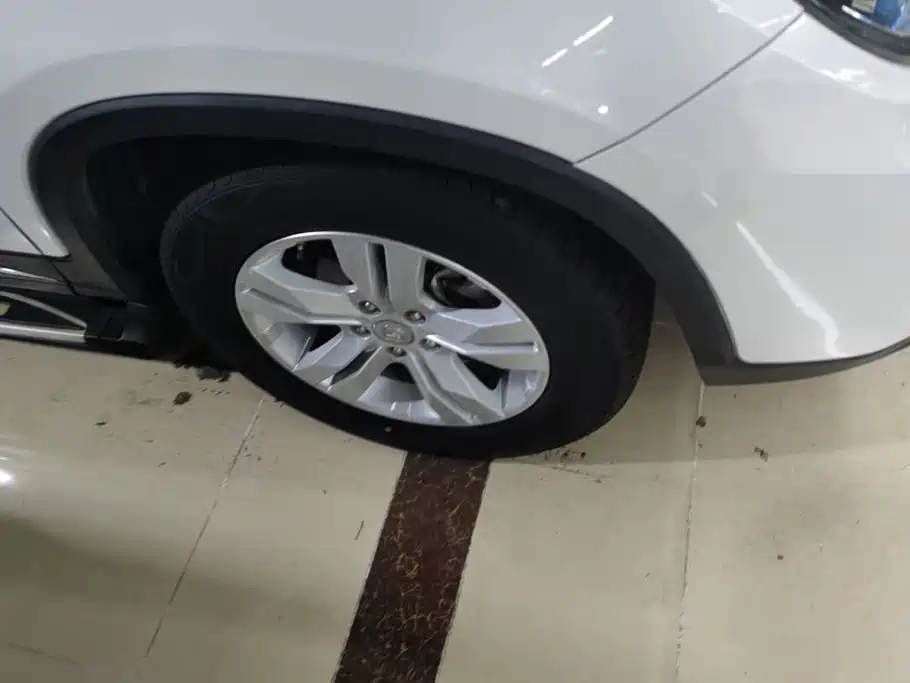Фото 6 - Changan CS75
