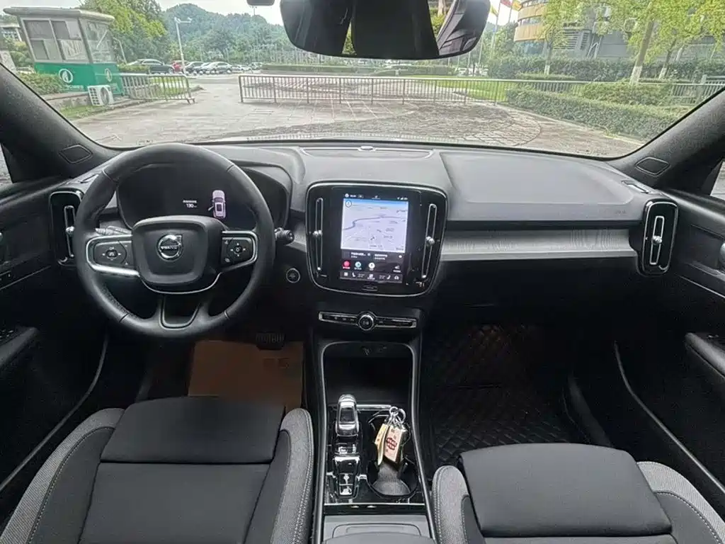 Volvo XC40 2024 2024 B3 Smart Elite Luxury Edition