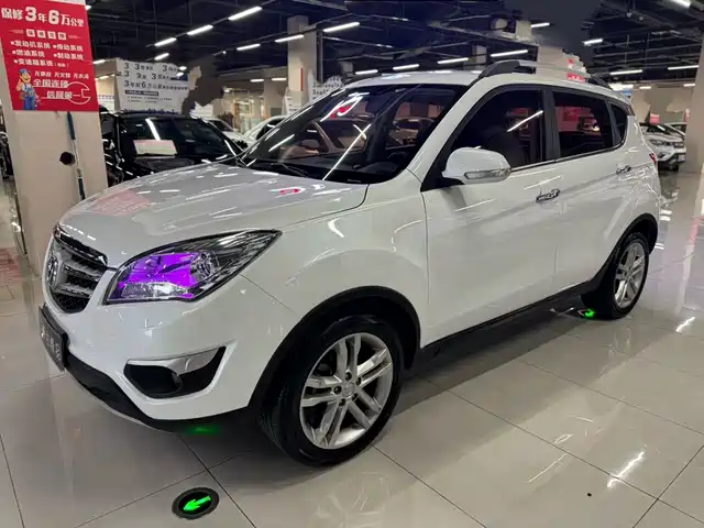 Changan Changan CS35 2015 1.6L Automatic Luxury (China IV)