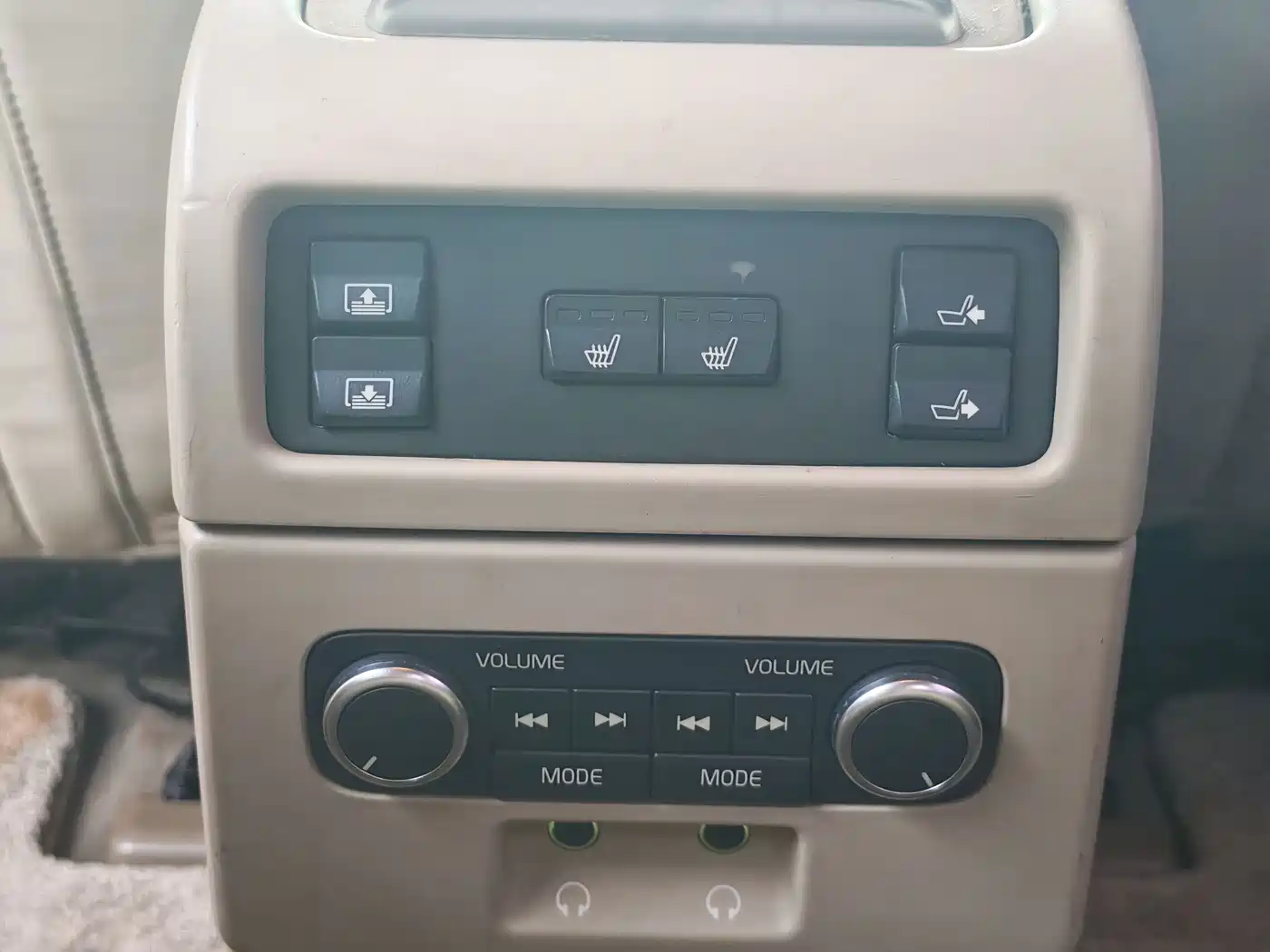 Volvo S80L 2009 2009 3.0T AWD Zhizun Edition