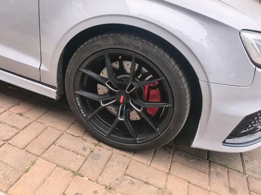 Audi S3 2018 2017 Facelift S3 2.0T Limousine