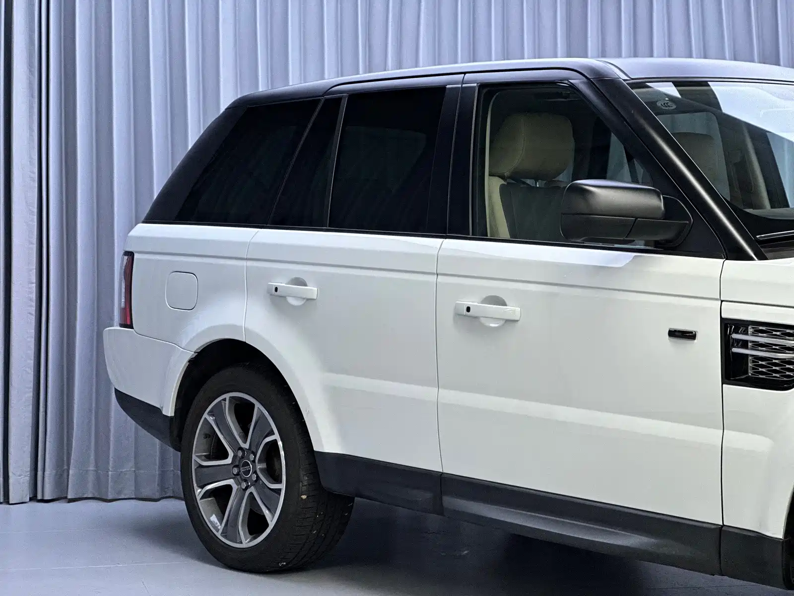 Фото 25 - Land Rover Range Rover Sport