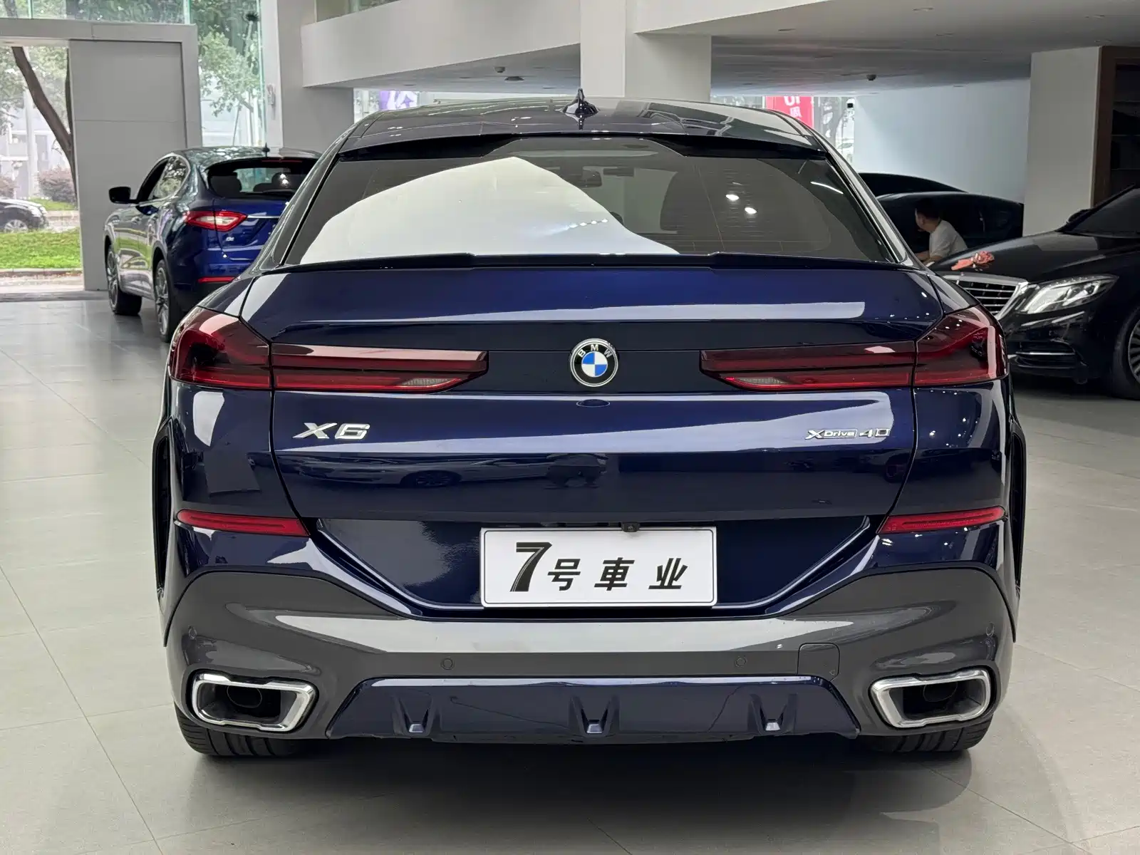 Photo 2 - BMW X6