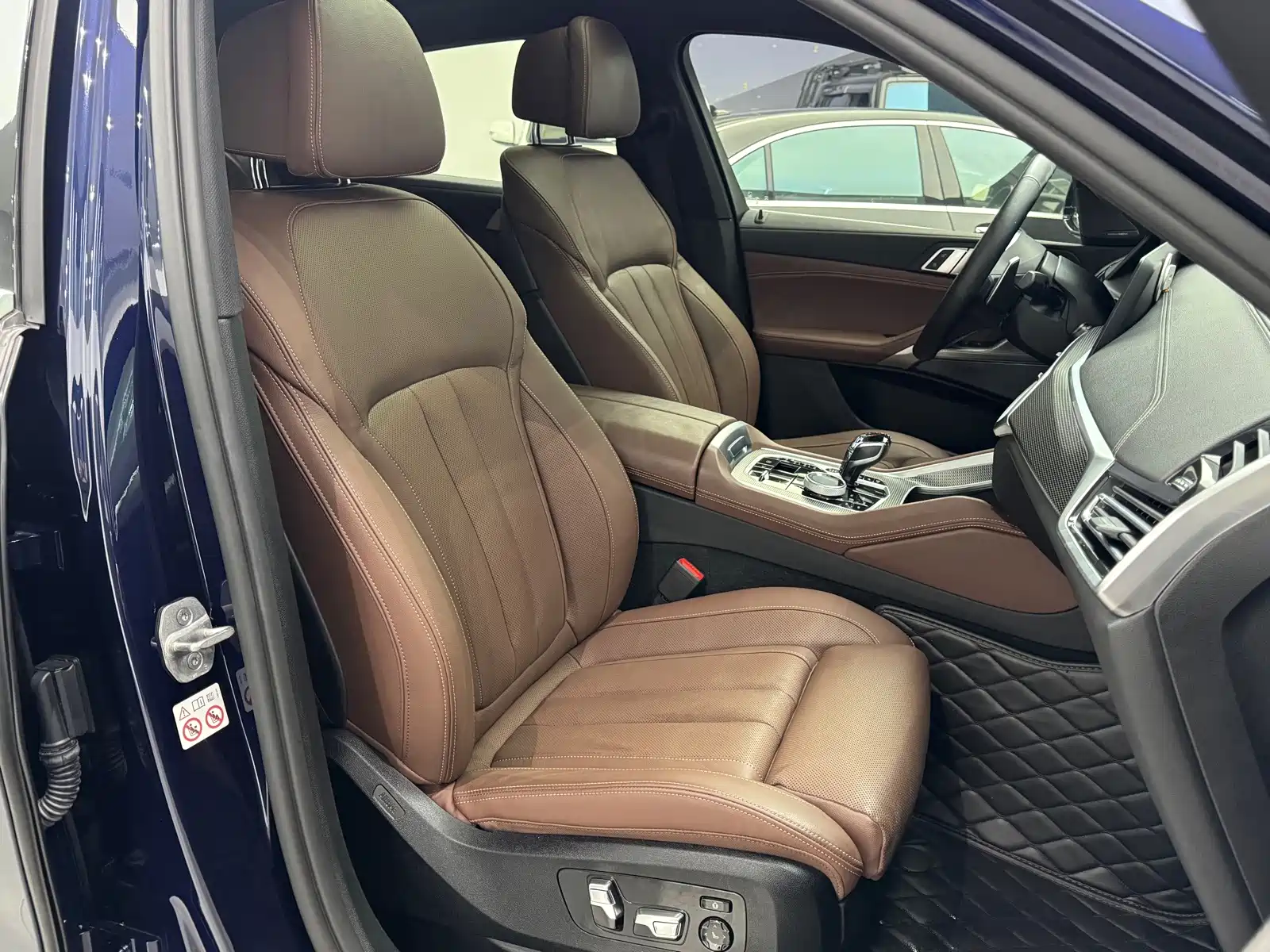 Photo 13 - BMW X6