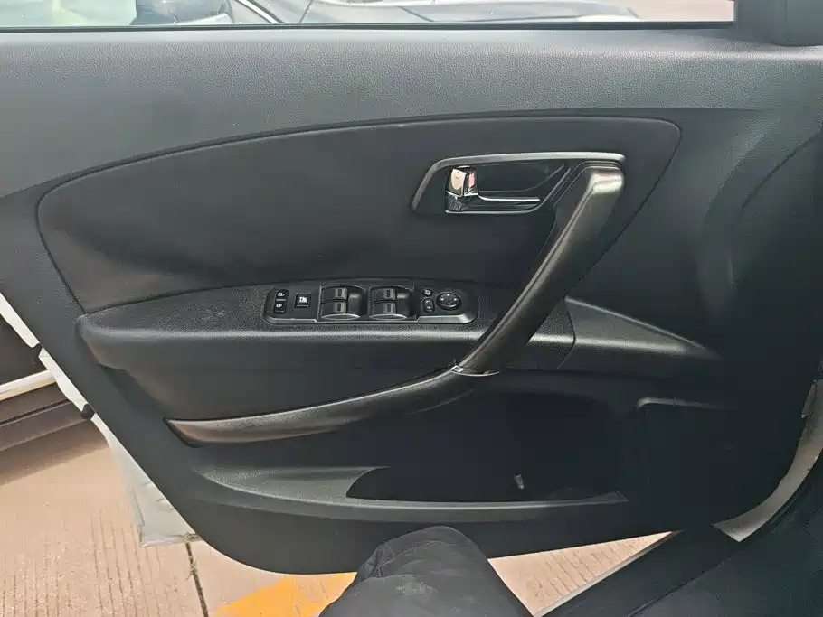Besturn X80 2016 2016 2.0L Automatic Comfort Model