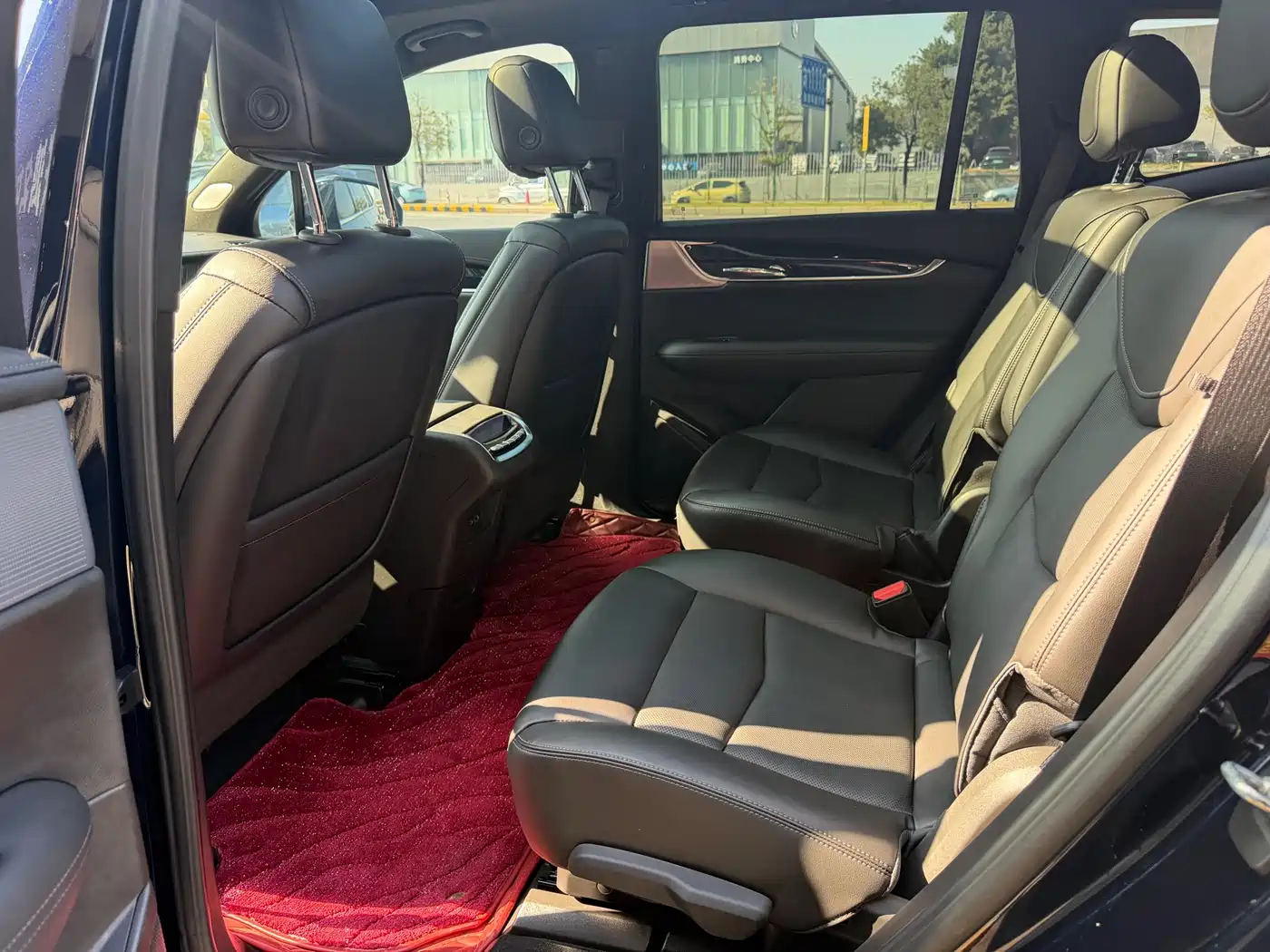 Cadillac XT6 2022 2.0T 6-Seater 4WD Luxury Edition фото 5